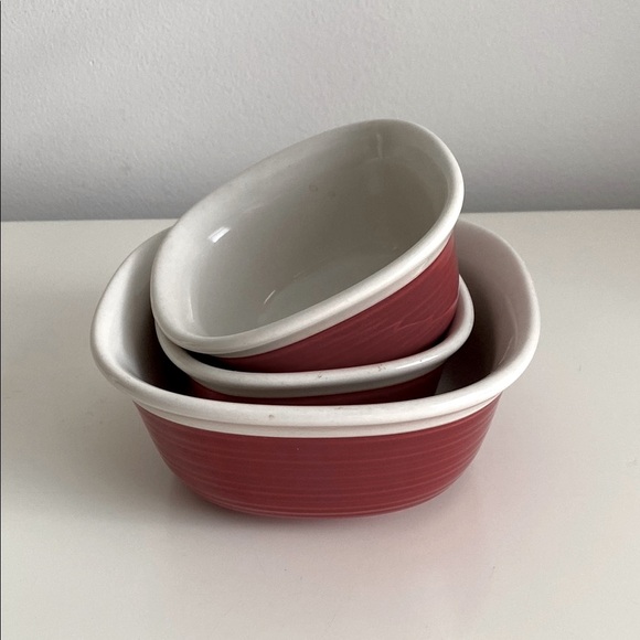 CorningWare Etch Red and White Ceramic Baking Dishes Set of 3 - Picture 1 of 5